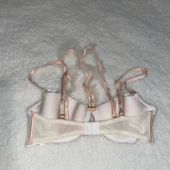 Victoria’s Secret Bridal Bra - Picture 3 of 4